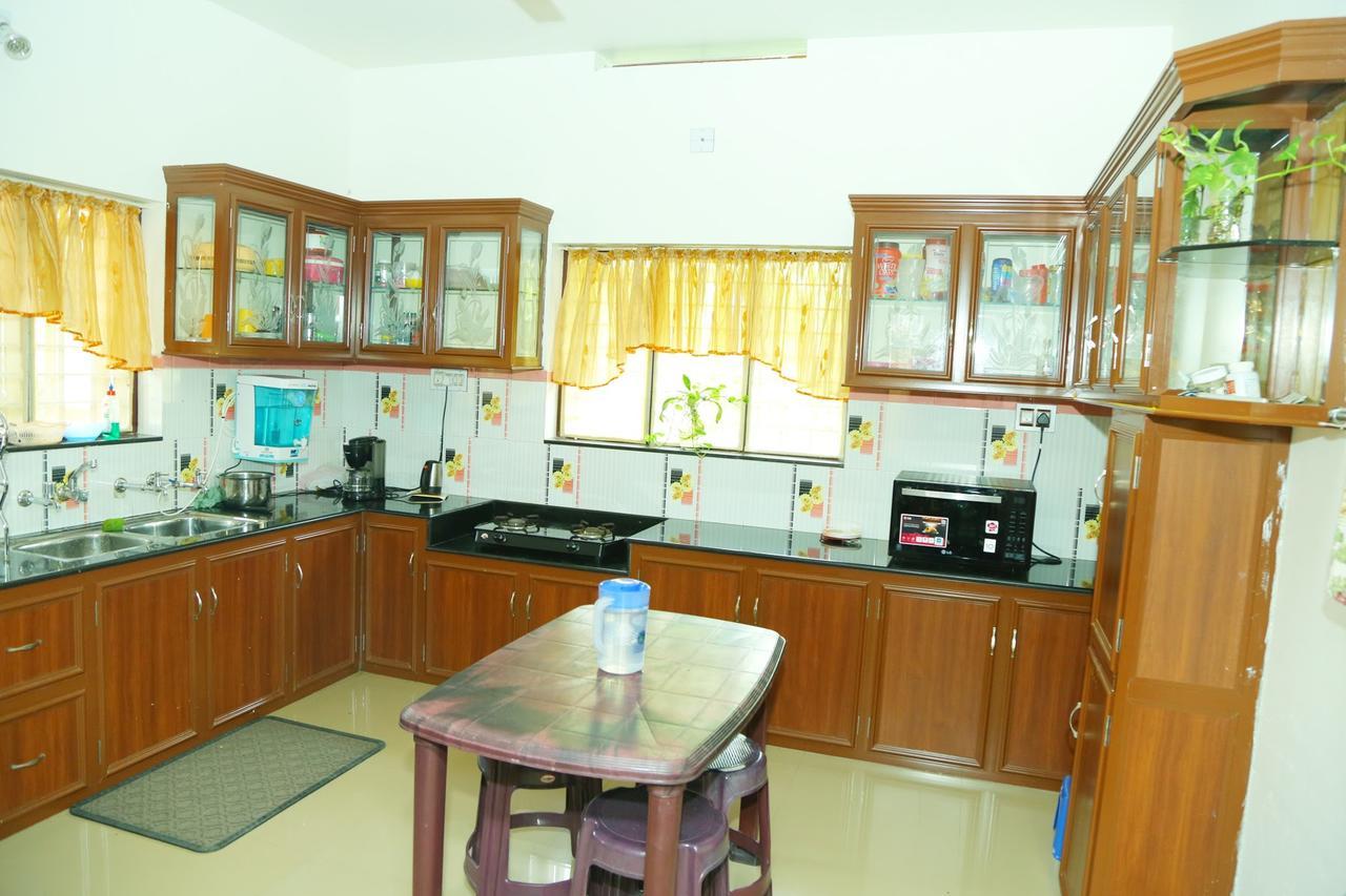 Manavalan House Bed and Breakfast Alwaye Eksteriør billede