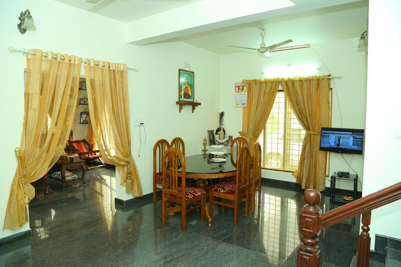 Manavalan House Bed and Breakfast Alwaye Eksteriør billede